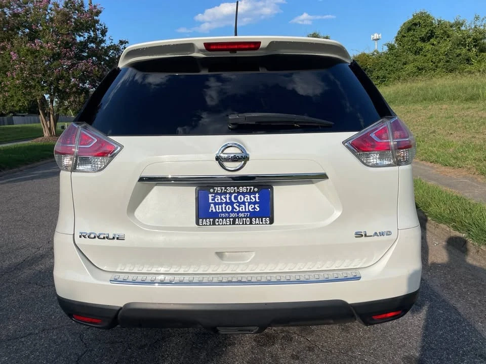 2016 Nissan Rogue - Image 5 of 20