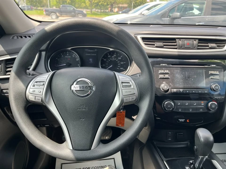 2016 Nissan Rogue - Image 11 of 11