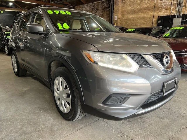 2016 Nissan Rogue - Image 2 of 11