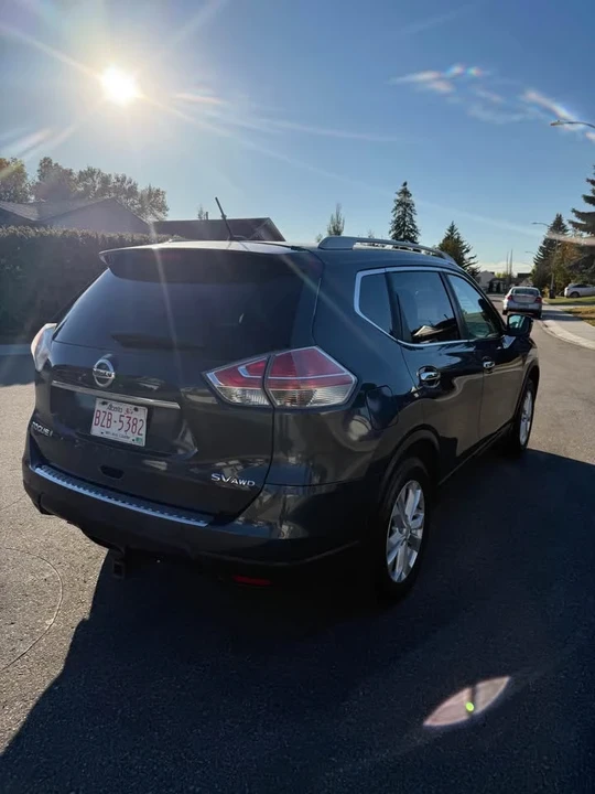2016 Nissan Rogue - Image 12 of 13