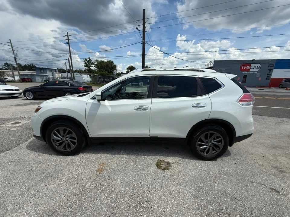 2016 Nissan Rogue - Image 4 of 20