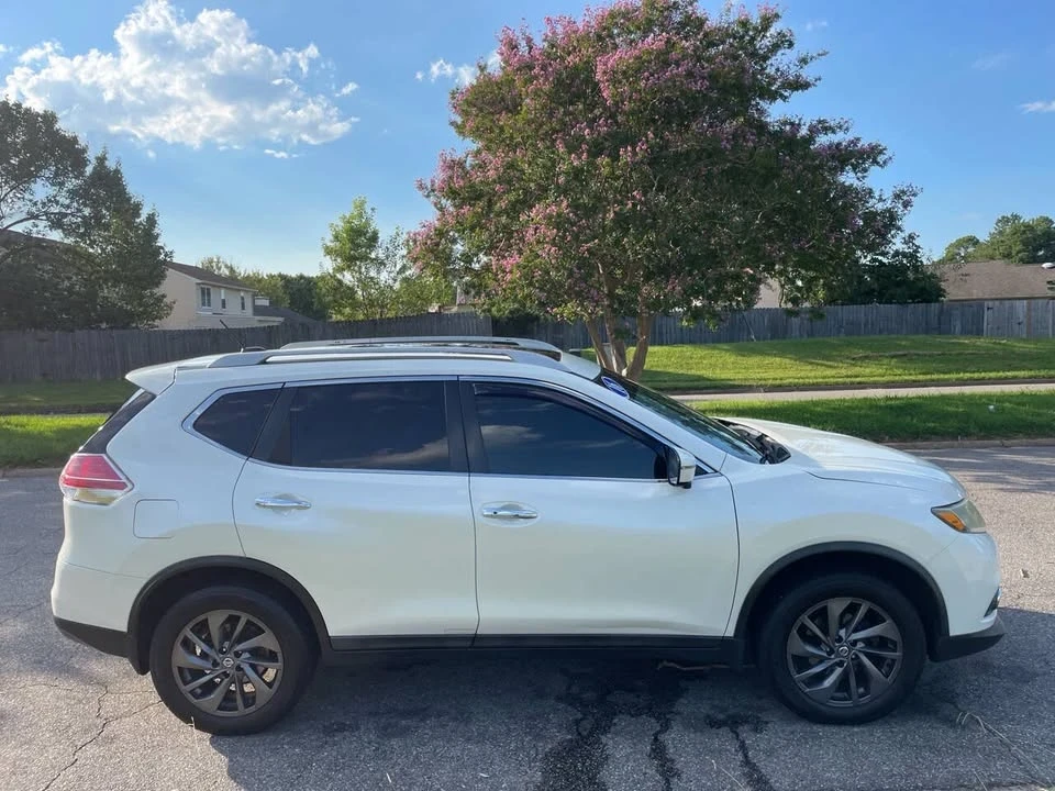 2016 Nissan Rogue - Image 7 of 20