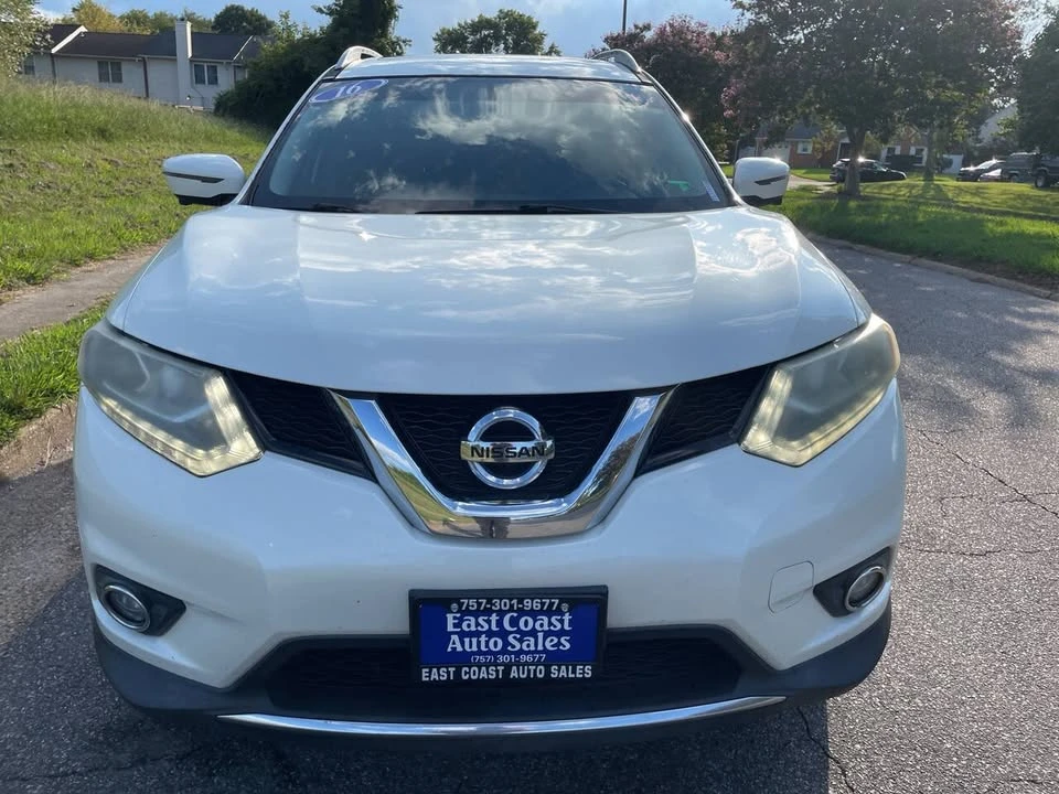 2016 Nissan Rogue - Image 9 of 20