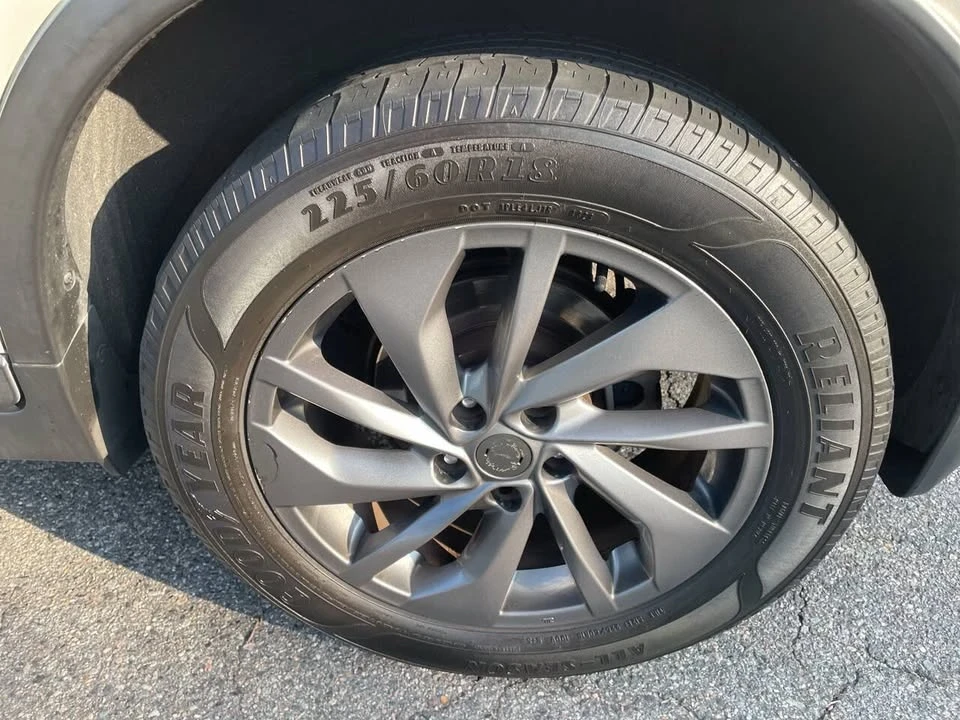 2016 Nissan Rogue - Image 11 of 20