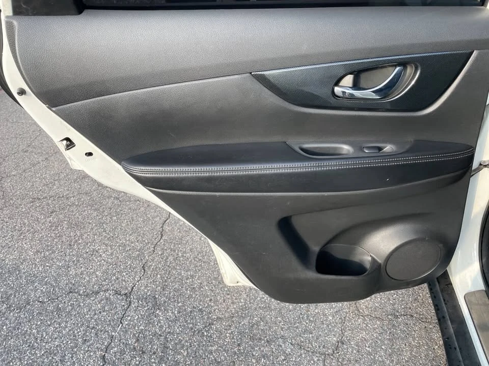 2016 Nissan Rogue - Image 20 of 20