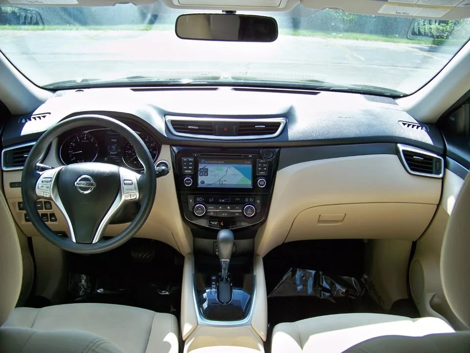 2016 Nissan Rogue - Image 18 of 20
