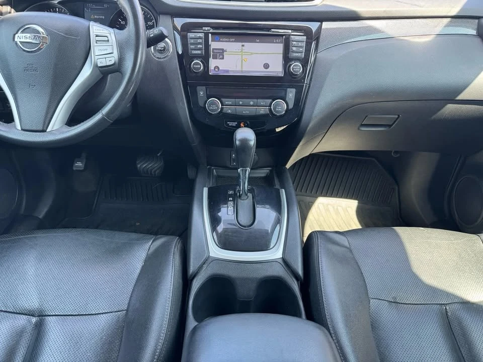 2016 Nissan Rogue - Image 13 of 20