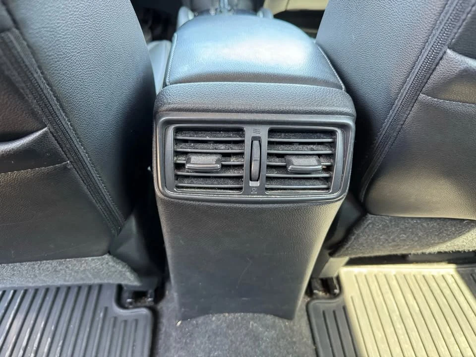2016 Nissan Rogue - Image 18 of 20