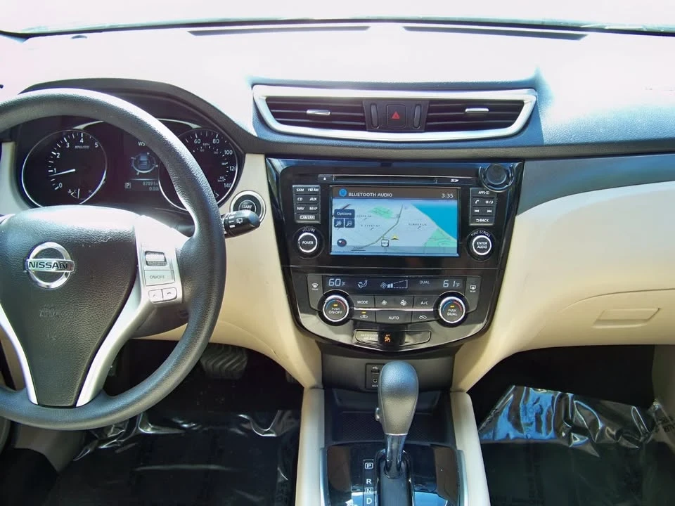 2016 Nissan Rogue - Image 19 of 20