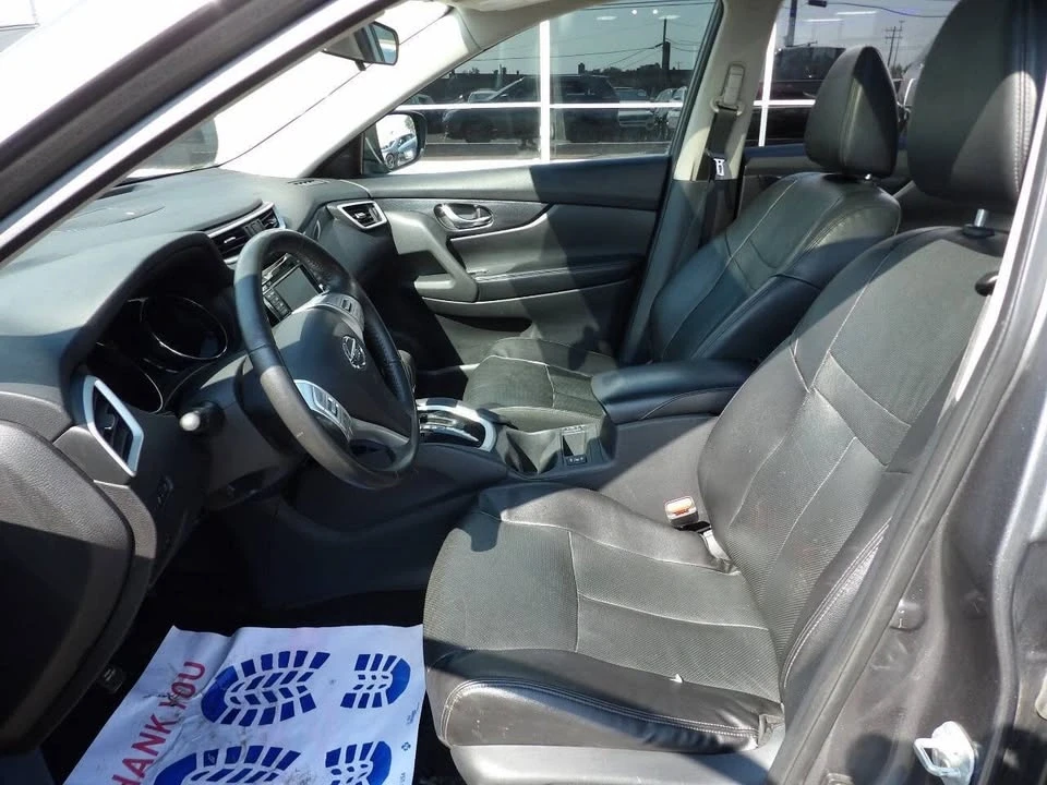 2016 Nissan Rogue - Image 10 of 19