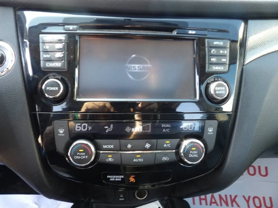 2016 Nissan Rogue - Image 13 of 19