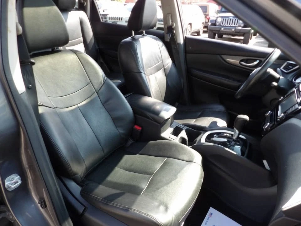 2016 Nissan Rogue - Image 16 of 19