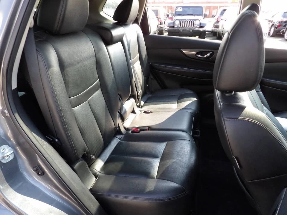 2016 Nissan Rogue - Image 19 of 19