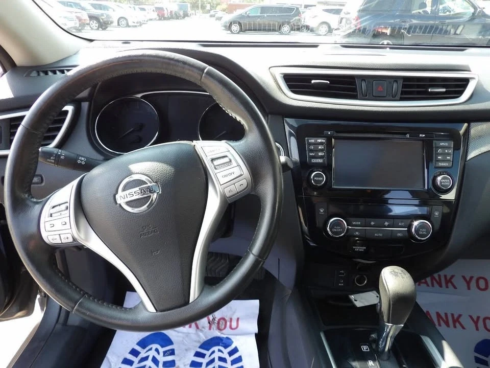 2016 Nissan Rogue - Image 12 of 19