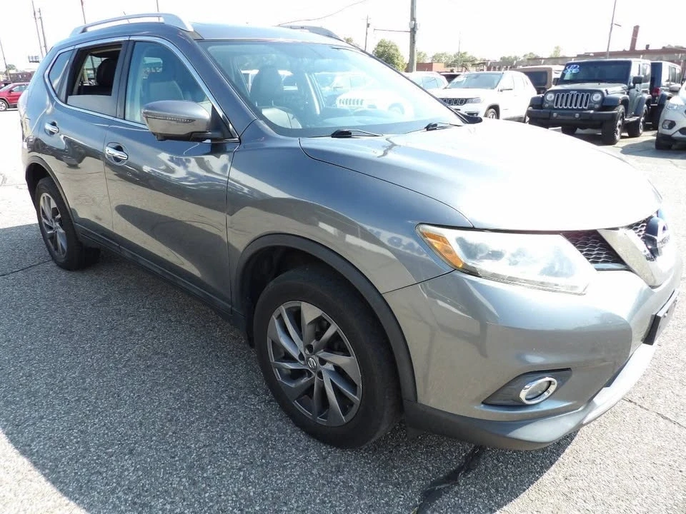 2016 Nissan Rogue - Image 4 of 19