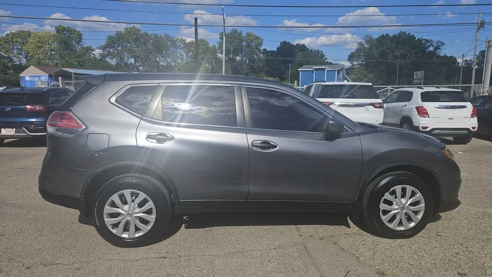 2016 Nissan Rogue - Image 7 of 19