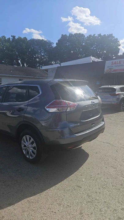 2016 Nissan Rogue - Image 4 of 19