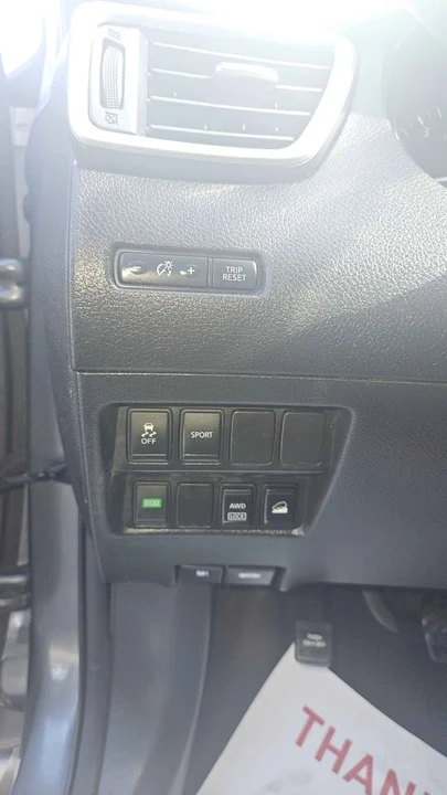 2016 Nissan Rogue - Image 9 of 19