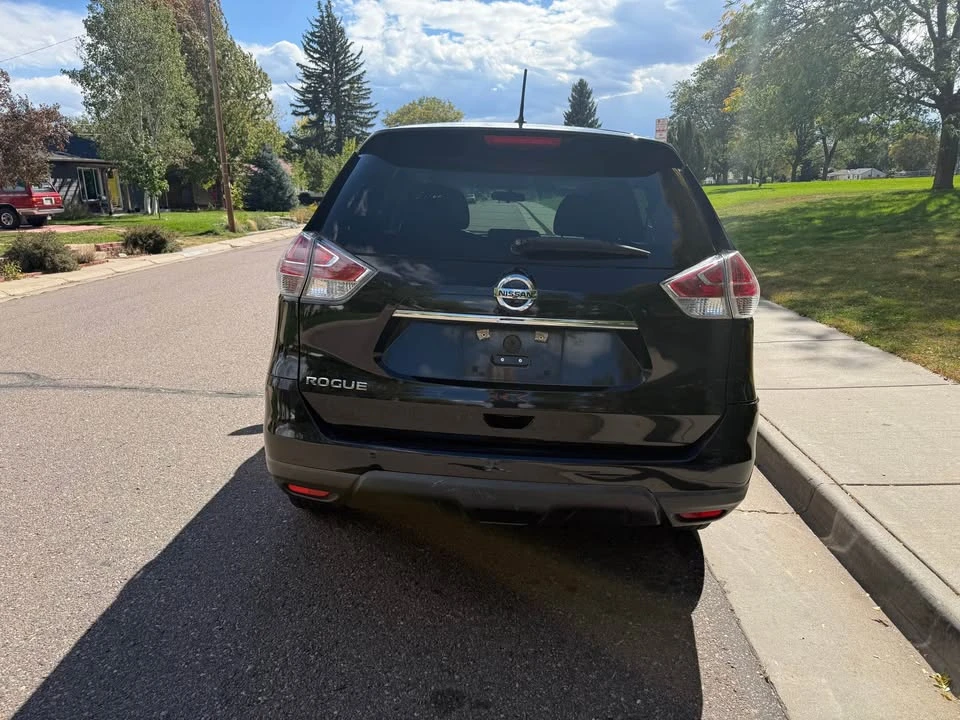 2016 Nissan Rogue - Image 3 of 10