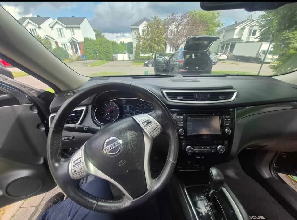 2016 Nissan Rogue - Image 5 of 5