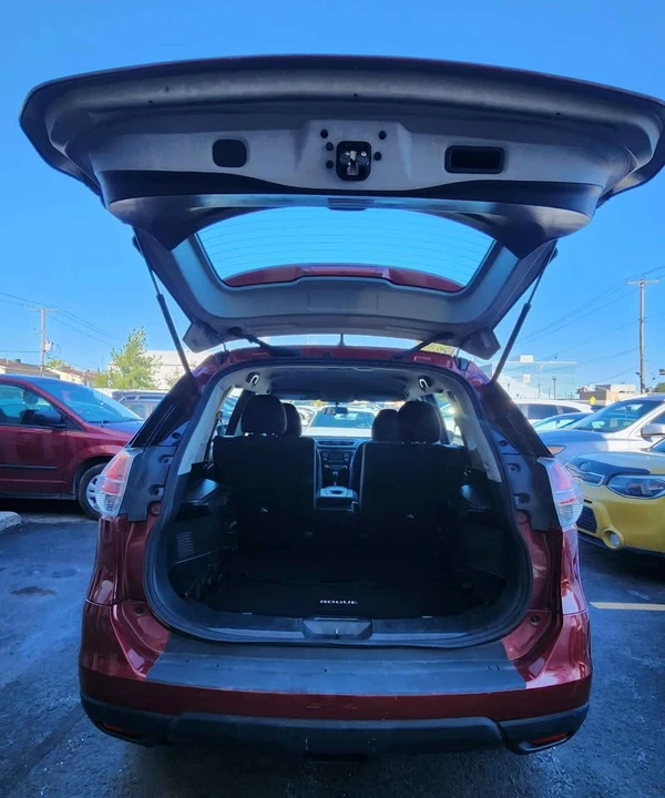 2016 Nissan Rogue - Image 7 of 20