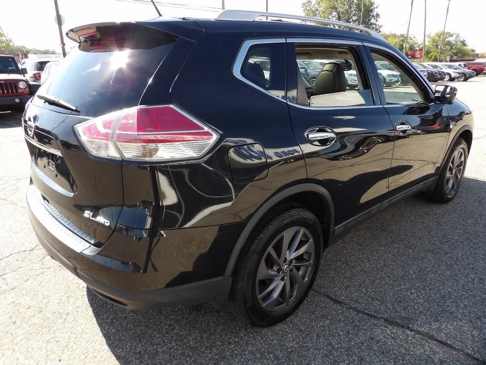 2016 Nissan Rogue - Image 5 of 19