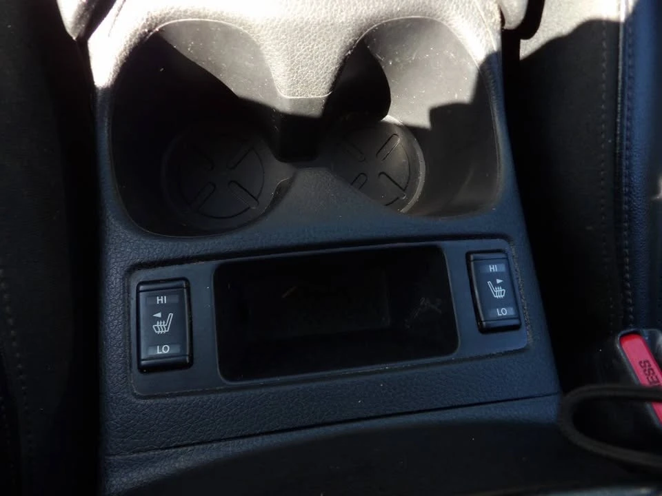 2016 Nissan Rogue - Image 12 of 19