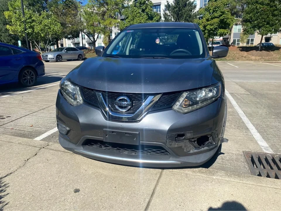 2016 Nissan Rogue - Image 2 of 9