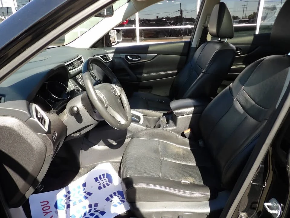 2016 Nissan Rogue - Image 9 of 19