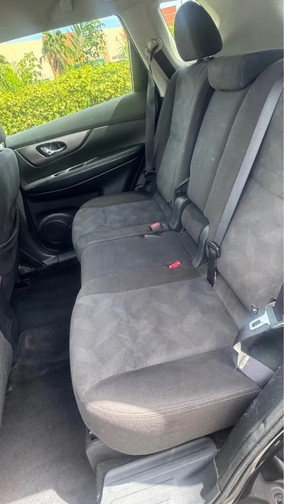 2016 Nissan Rogue - Image 7 of 7