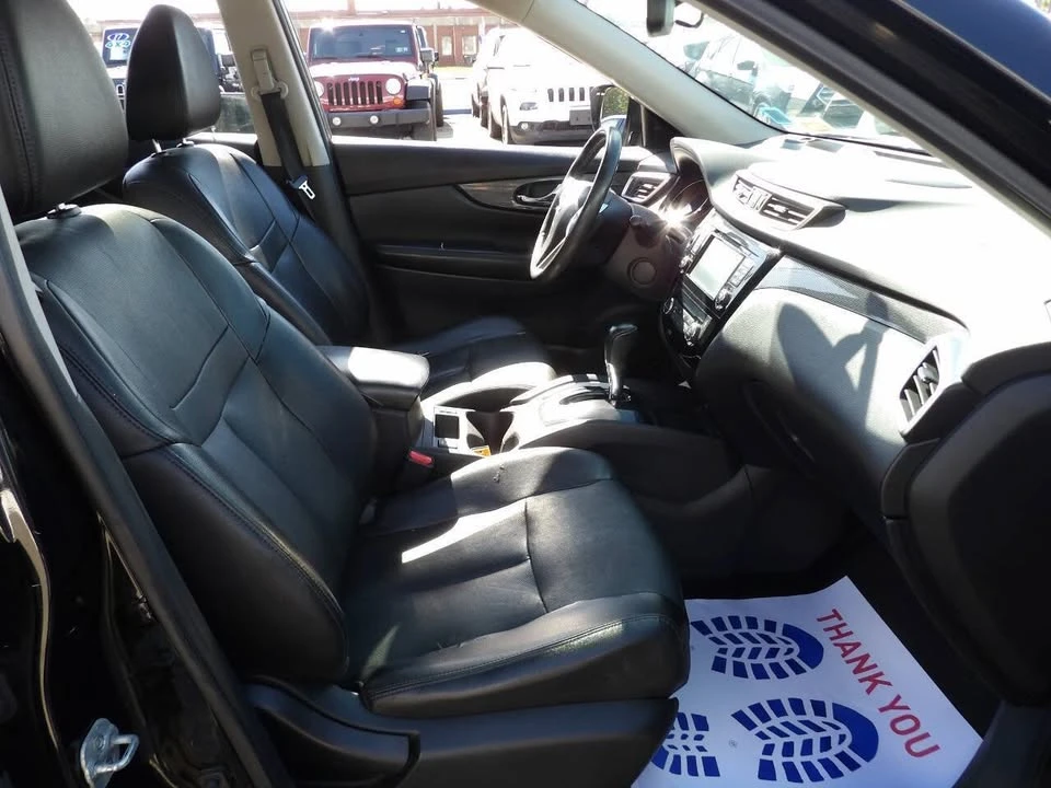 2016 Nissan Rogue - Image 17 of 19