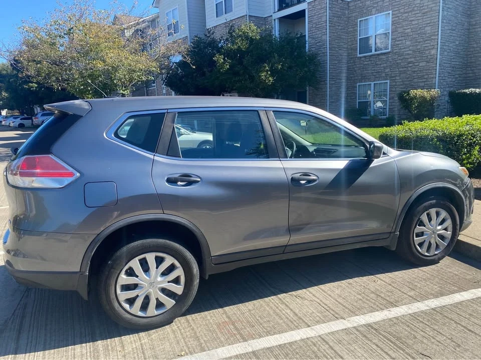 2016 Nissan Rogue - Image 6 of 9