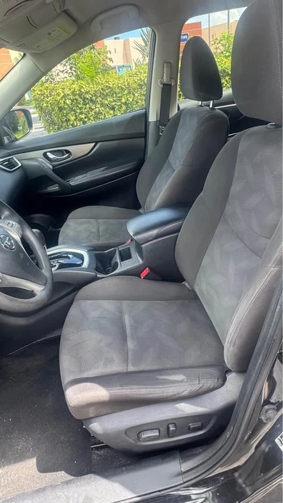 2016 Nissan Rogue - Image 6 of 7