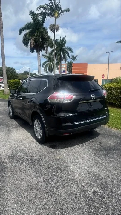 2016 Nissan Rogue - Image 4 of 7