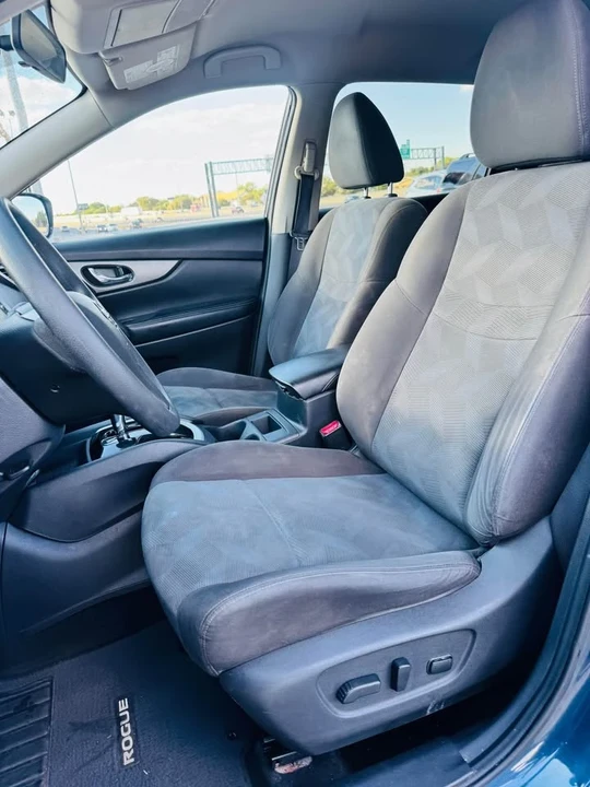 2016 Nissan Rogue - Image 6 of 6