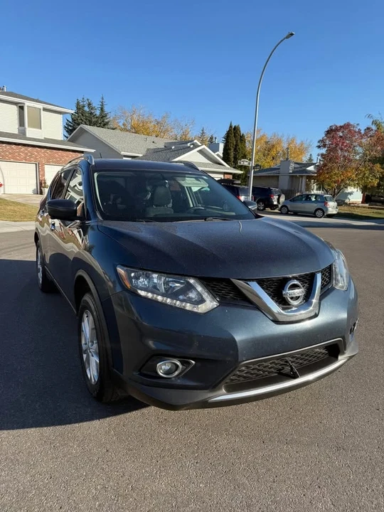 2016 Nissan Rogue - Image 11 of 13