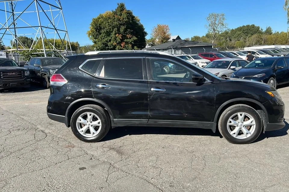 2016 Nissan Rogue - Image 3 of 16