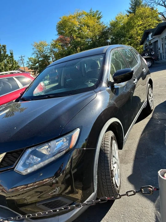2016 Nissan Rogue - Image 3 of 3