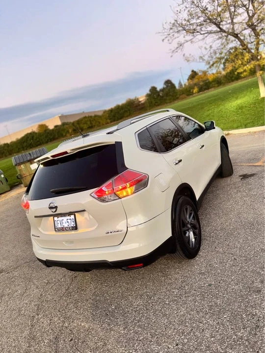 2016 Nissan Rogue - Image 18 of 18