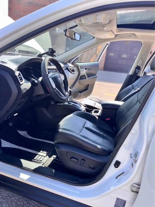 2016 Nissan Rogue - Image 3 of 18