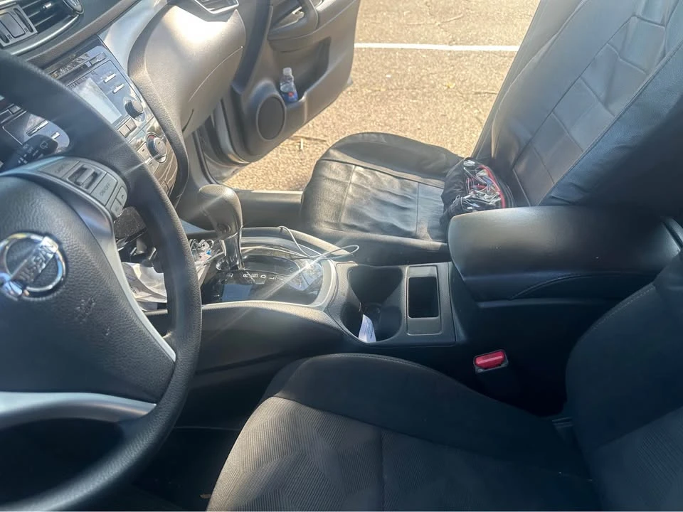 2016 Nissan Rogue - Image 5 of 9