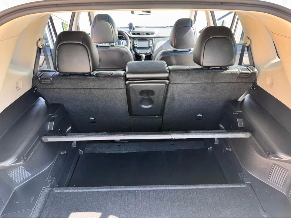 2016 Nissan Rogue - Image 7 of 18