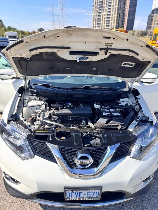 2016 Nissan Rogue - Image 2 of 18