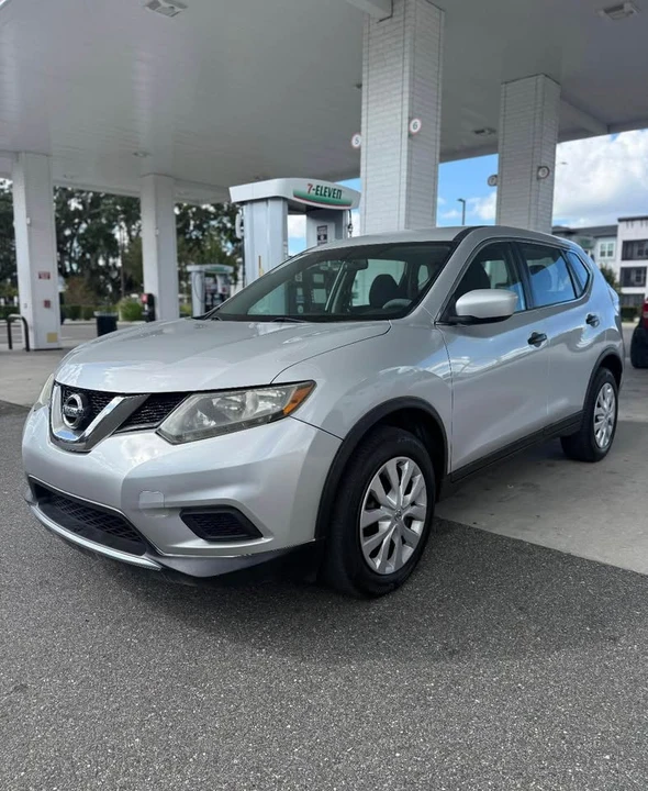 2016 Nissan Rogue - Image 2 of 4