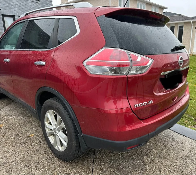 2016 Nissan Rogue - Image 4 of 4