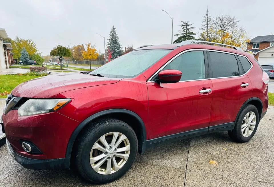 2016 Nissan Rogue - Image 3 of 4