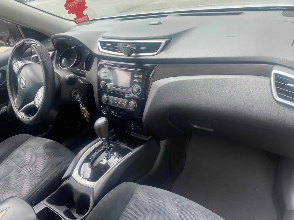 2016 Nissan Rogue - Image 19 of 19