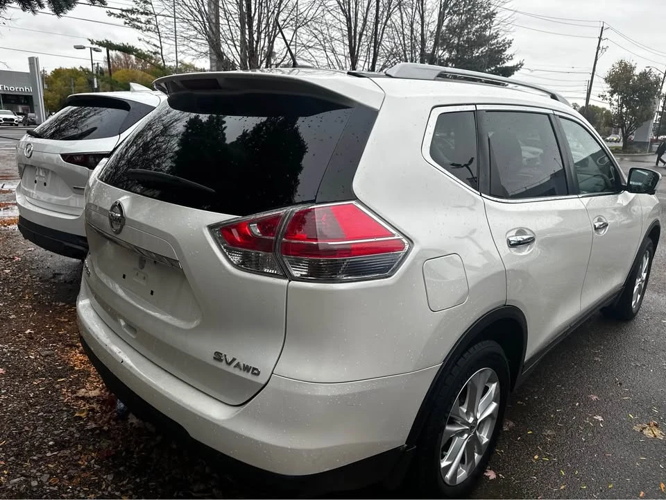 2016 Nissan Rogue - Image 5 of 12
