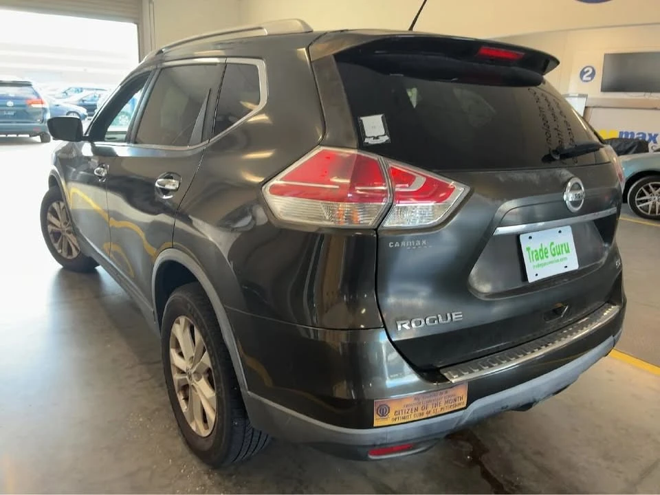 2016 Nissan Rogue - Image 4 of 6