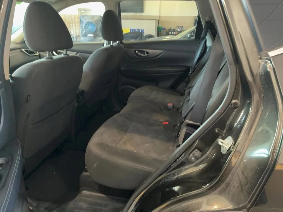 2016 Nissan Rogue - Image 5 of 6